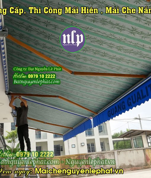 Mái hiên che nắng trước nhà